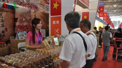 80 entreprises vietnamiennes présentes au 2ème salon-expo Chine-Asie du Sud - ảnh 1